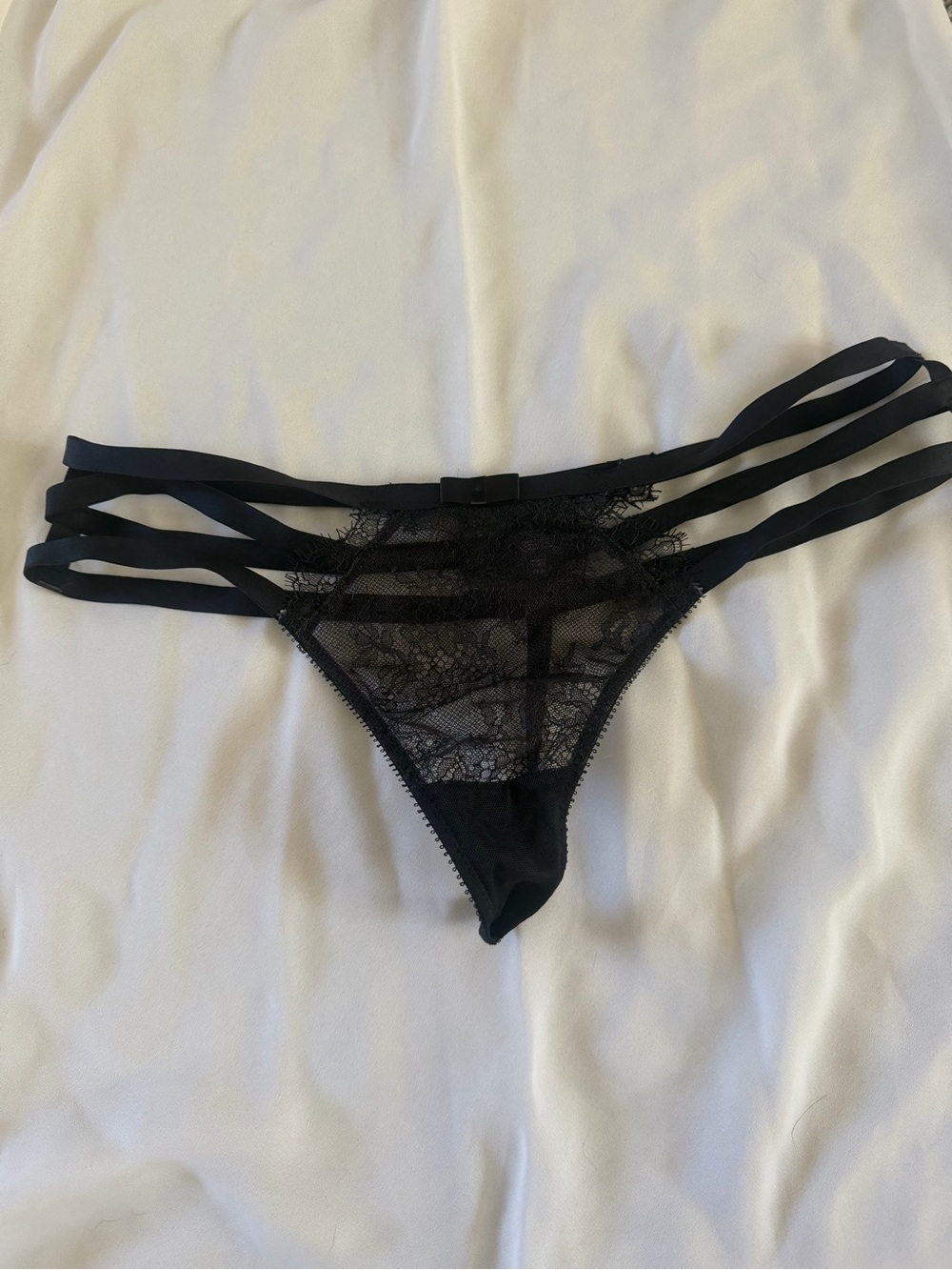 Black Lace Strappy Thong Victoria secret thong panty size medium